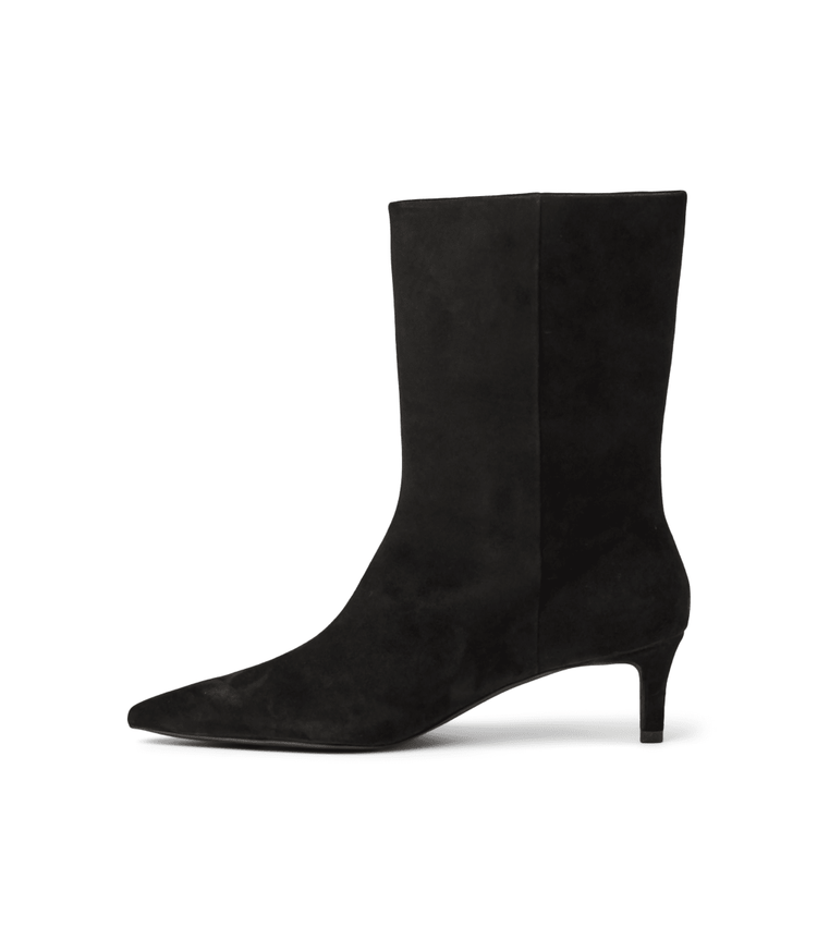 Pointed Toe Suede Booties