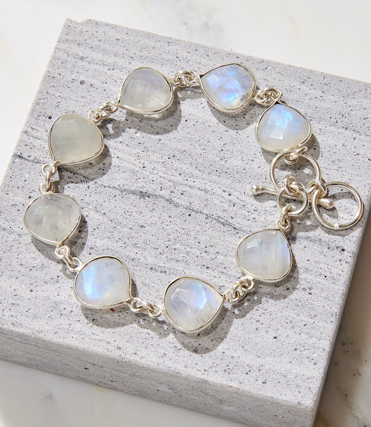 Moonstone Quartz Bracelet