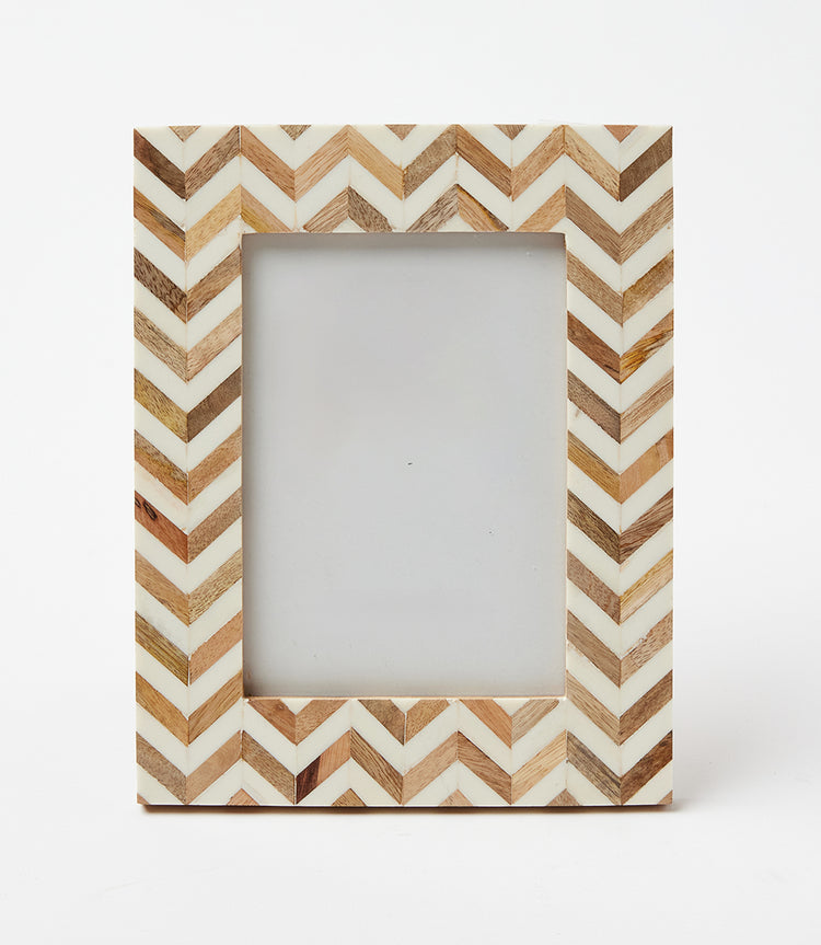 Wooden Zig Zag Frame